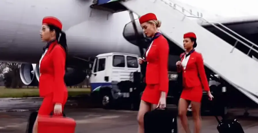 《法国空姐2018(多塞尔航空)》完整版-机舱是封闭的法版满天星电影资源-720P高清免费在线观看法国空姐全集